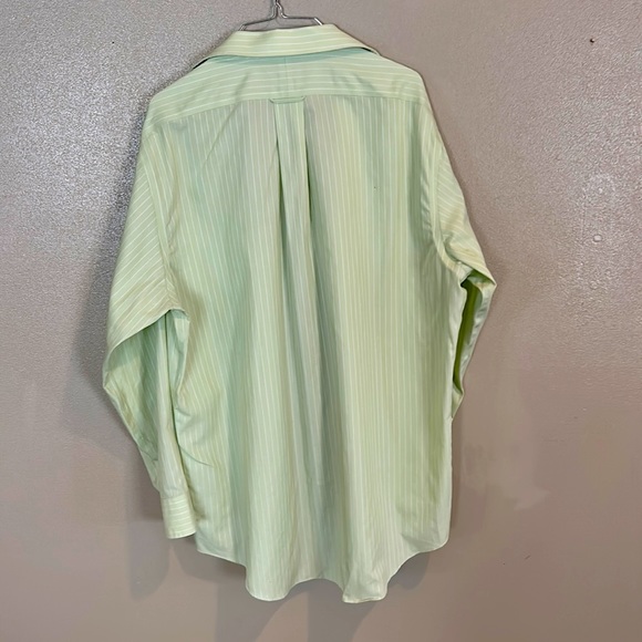 Marshall Field’s Men’s button down shirt. - Picture 2 of 4